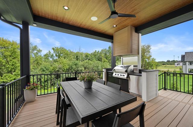 N50W18694 Woodfield WAY, Menomonee Falls, WI 53051