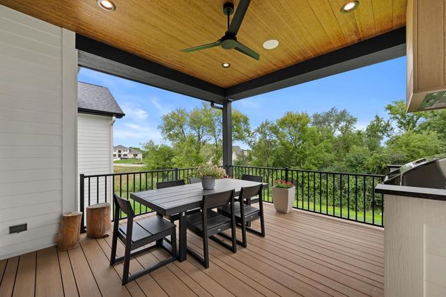 N50W18694 Woodfield WAY, Menomonee Falls, WI 53051