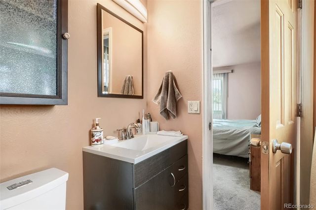 8901 W Radcliffe Place, Littleton, CO 80123