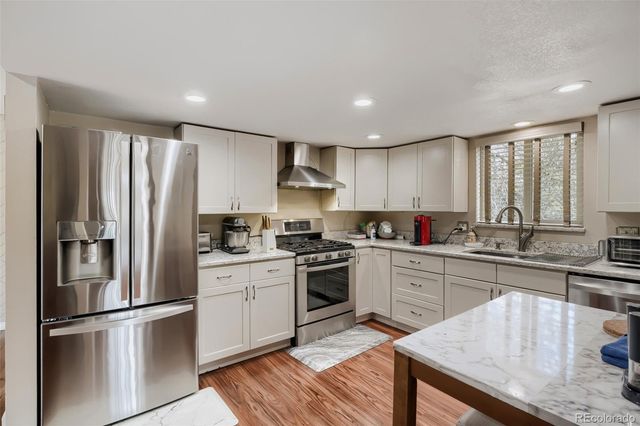 8901 W Radcliffe Place, Littleton, CO 80123