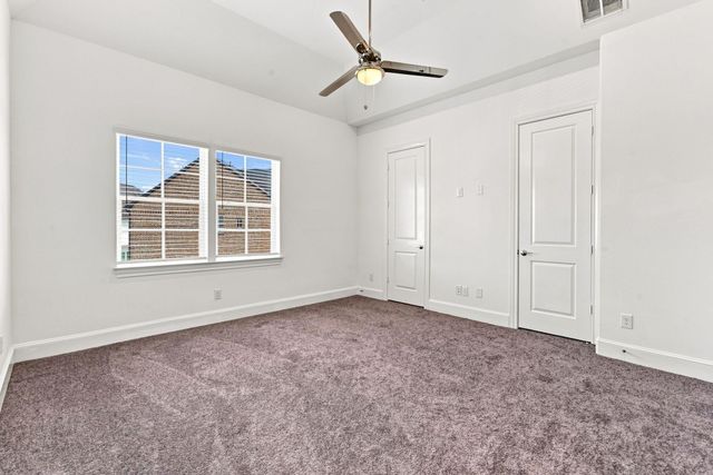 9538 London Bridge Station, Houston, TX 77045