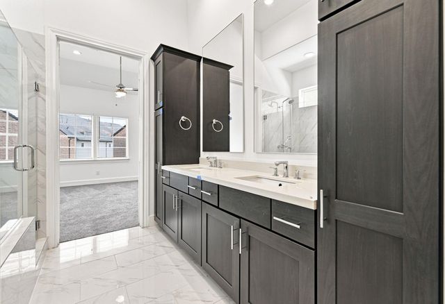9538 London Bridge Station, Houston, TX 77045