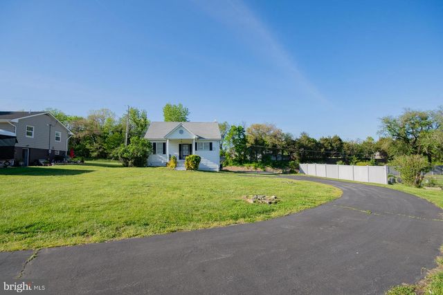 205 POINTFIELD DR, Harpers Ferry, WV 25425