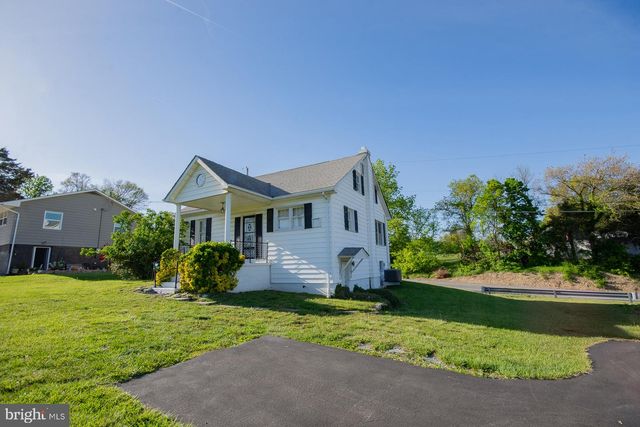 205 POINTFIELD DR, Harpers Ferry, WV 25425