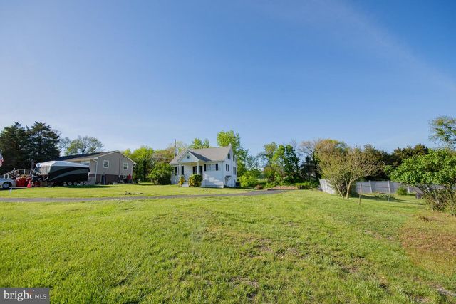 205 POINTFIELD DR, Harpers Ferry, WV 25425