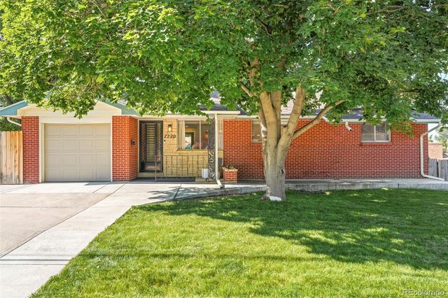 7720 W 62nd Place, Arvada, CO 80004