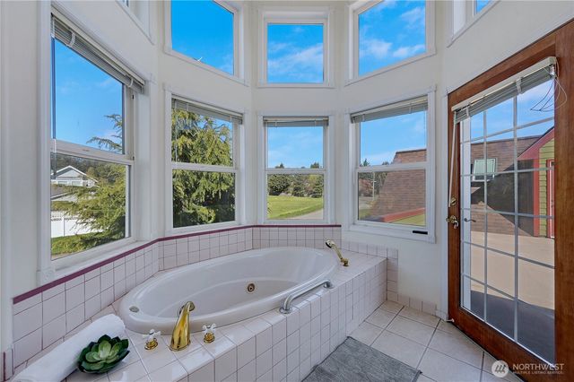 2212 Sheridan Street, Port Townsend, WA 98368