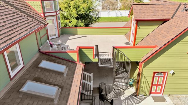 2212 Sheridan Street, Port Townsend, WA 98368