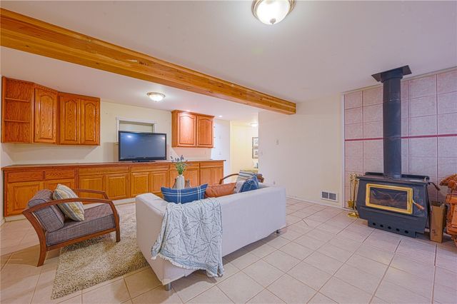2212 Sheridan Street, Port Townsend, WA 98368