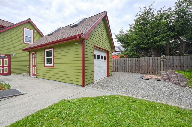 2212 Sheridan Street, Port Townsend, WA 98368