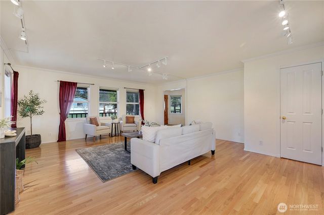 2212 Sheridan Street, Port Townsend, WA 98368
