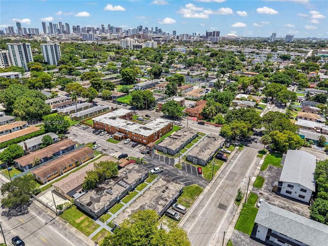2090 NW 31st St, Miami, FL 33142