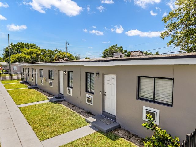 2090 NW 31st St, Miami, FL 33142