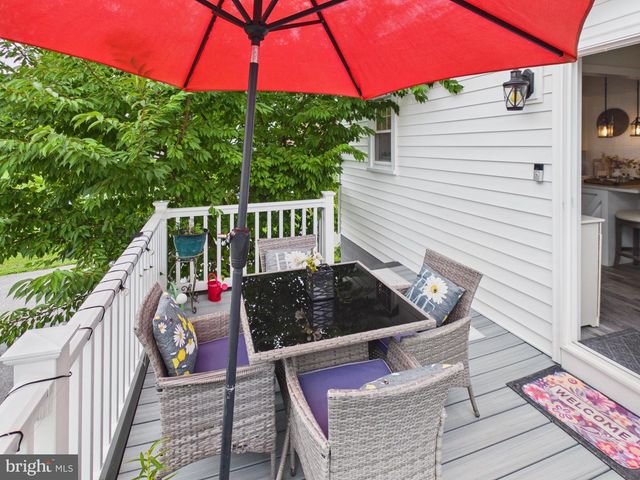 152 ELIZABETH ST, Millersville, PA 17551