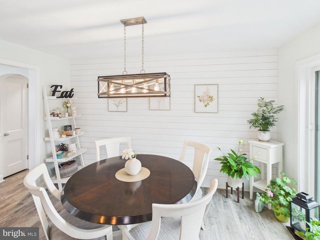 152 ELIZABETH ST, Millersville, PA 17551