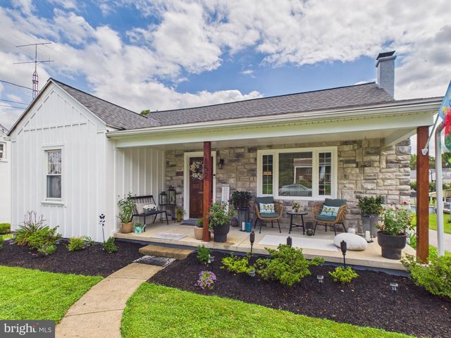 152 ELIZABETH ST, Millersville, PA 17551