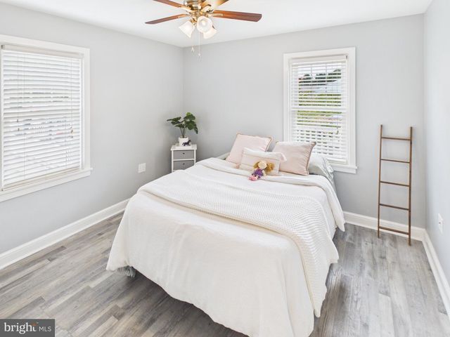 152 ELIZABETH ST, Millersville, PA 17551