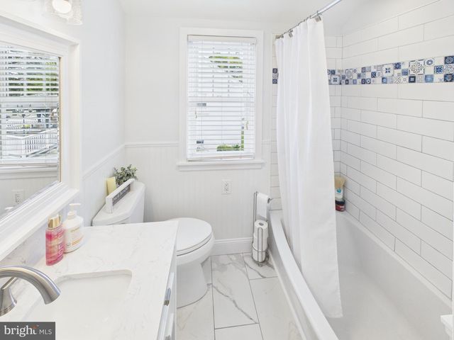 152 ELIZABETH ST, Millersville, PA 17551