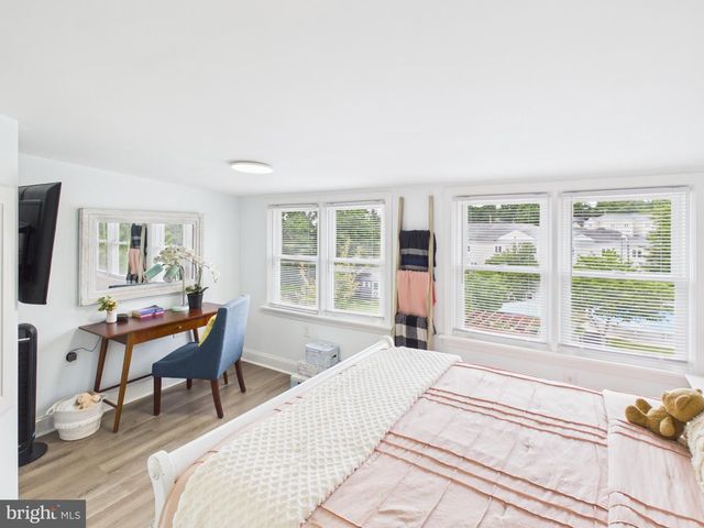 152 ELIZABETH ST, Millersville, PA 17551