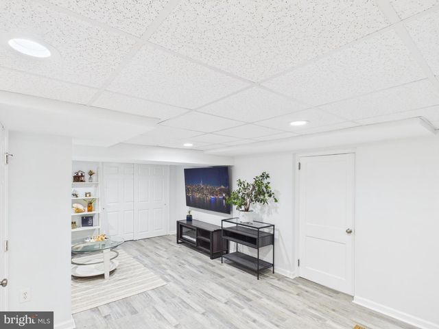 152 ELIZABETH ST, Millersville, PA 17551