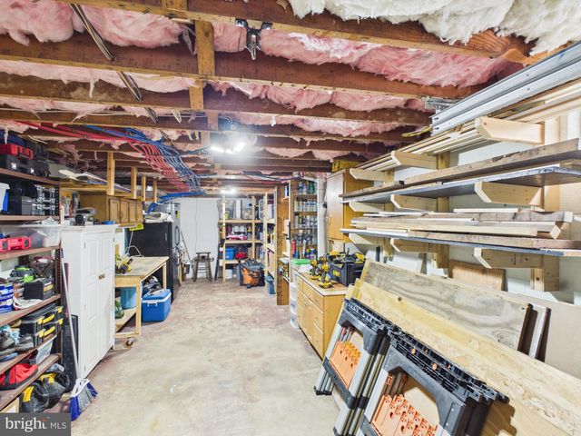 152 ELIZABETH ST, Millersville, PA 17551