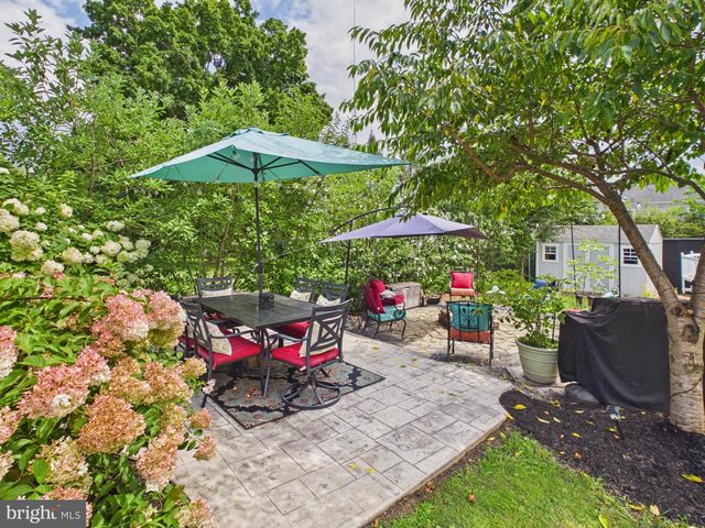 152 ELIZABETH ST, Millersville, PA 17551