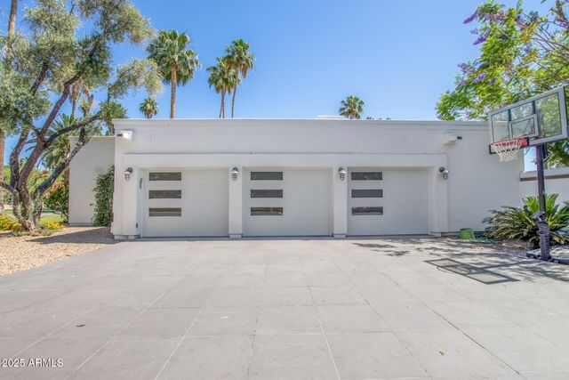 9128 N 55TH Street, Paradise Valley, AZ 85253