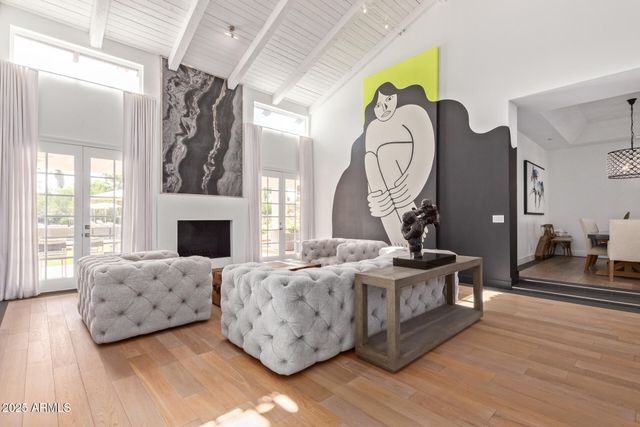 9128 N 55TH Street, Paradise Valley, AZ 85253