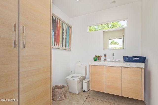 9128 N 55TH Street, Paradise Valley, AZ 85253