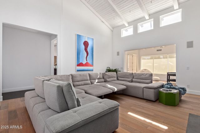 9128 N 55TH Street, Paradise Valley, AZ 85253