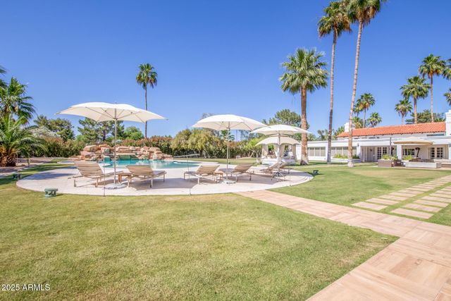 9128 N 55TH Street, Paradise Valley, AZ 85253