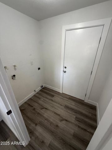 1830 N 54th Lane, Phoenix, AZ 85035