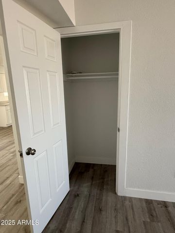 1830 N 54th Lane, Phoenix, AZ 85035