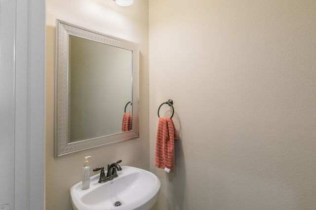 3922 Canton Jade Way, Arlington, TX 76005