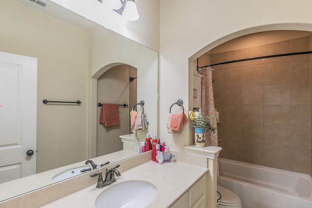 3922 Canton Jade Way, Arlington, TX 76005