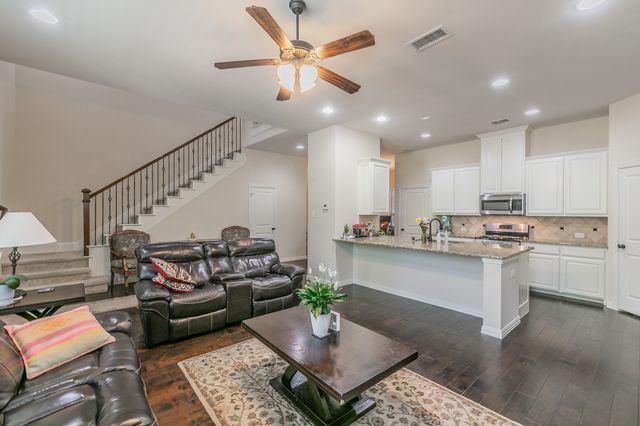 3922 Canton Jade Way, Arlington, TX 76005