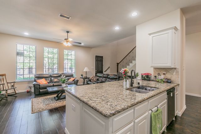 3922 Canton Jade Way, Arlington, TX 76005