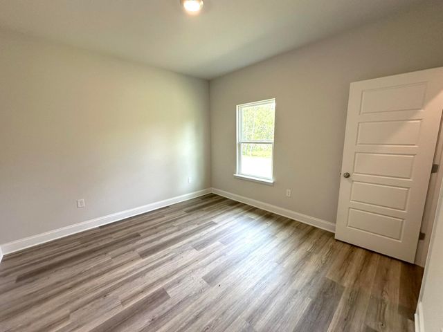 16 Wabash Way, Sumrall, MS 39482