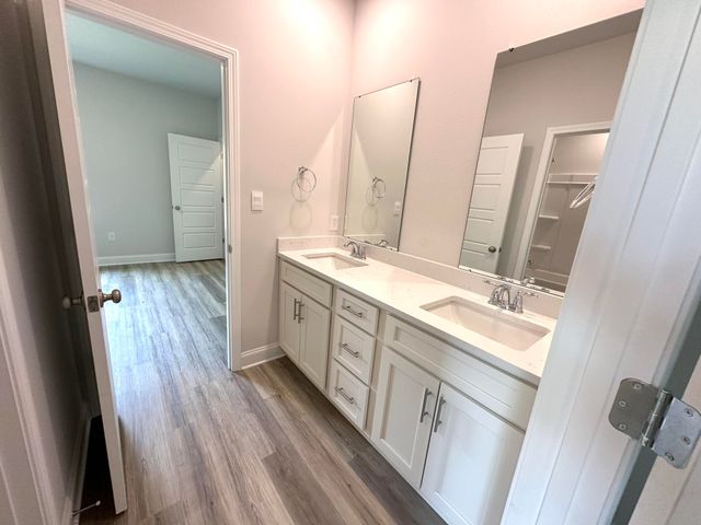 16 Wabash Way, Sumrall, MS 39482