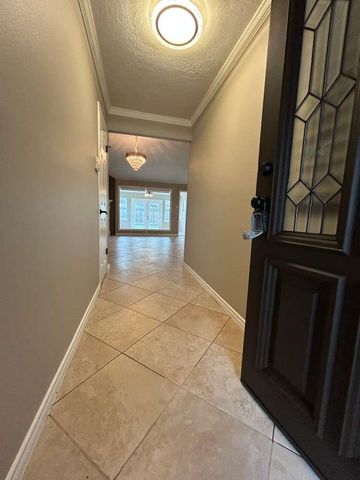 608 Pebbleshire Drive, Houston, TX 77062