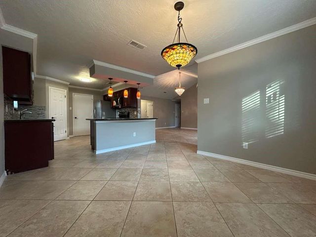 608 Pebbleshire Drive, Houston, TX 77062