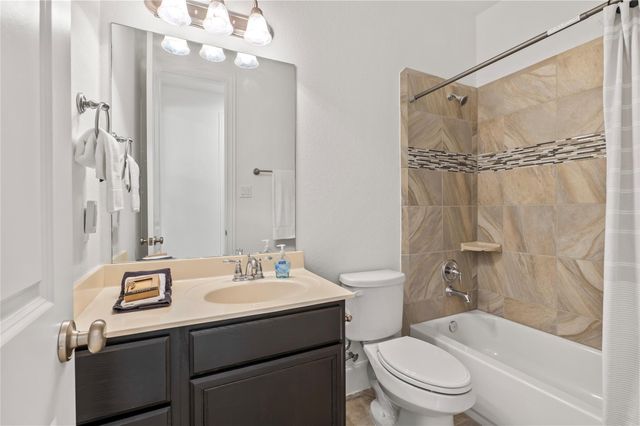 6208 Maddingly Lane, League City, TX 77573