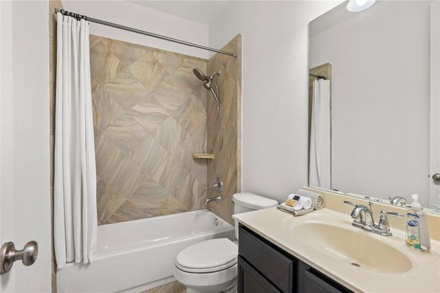 6208 Maddingly Lane, League City, TX 77573