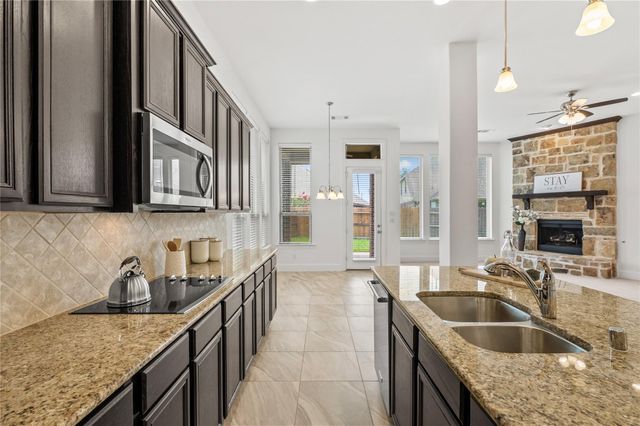 6208 Maddingly Lane, League City, TX 77573