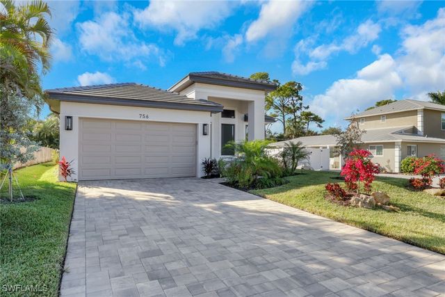 756 108th AVE N, Naples, FL 34108