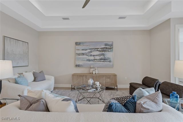 756 108th AVE N, Naples, FL 34108