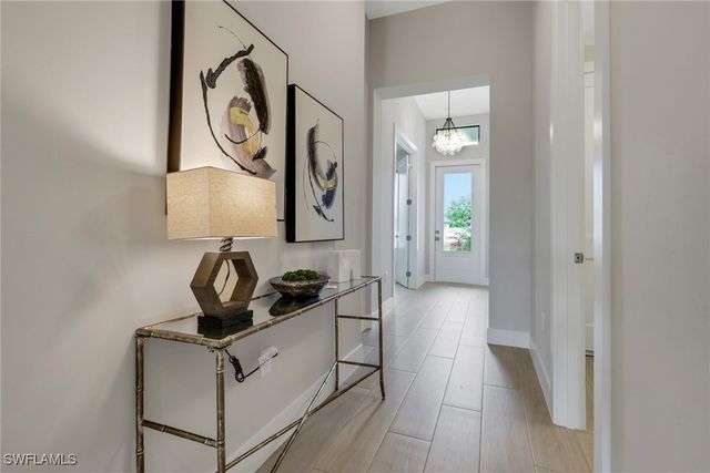 756 108th AVE N, Naples, FL 34108