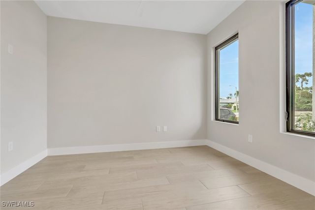 756 108th AVE N, Naples, FL 34108