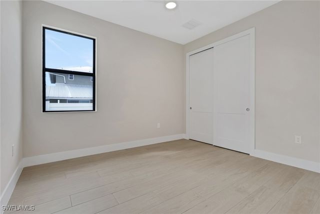 756 108th AVE N, Naples, FL 34108