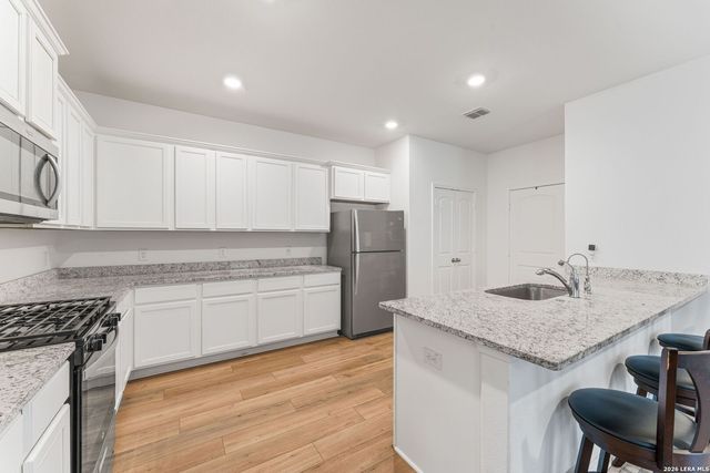 15103 Telfaire, Von Ormy, TX 78073